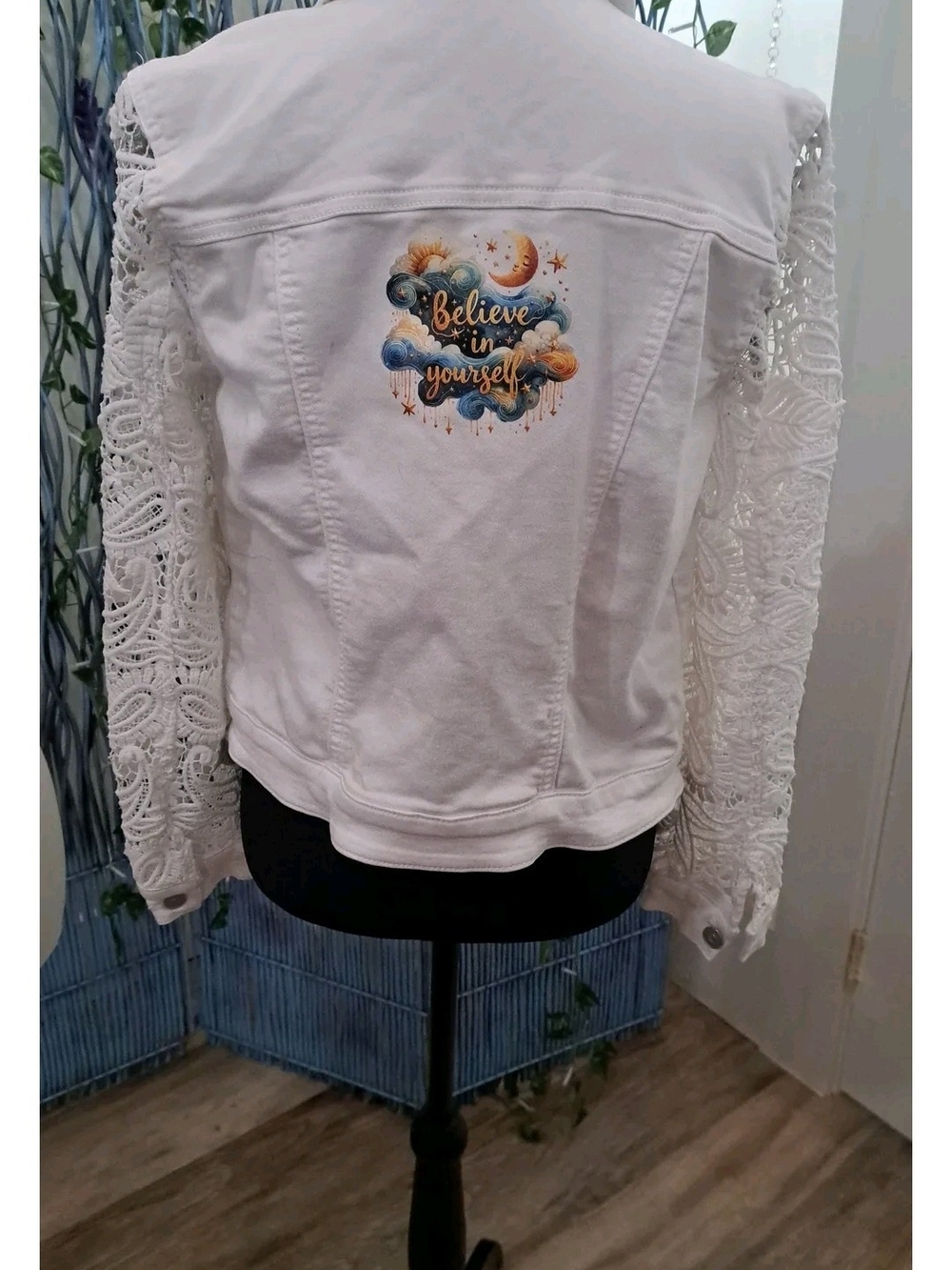 Stardream Believe in Yourself White Lace Sleeve Denim Jacket – Tribal Jeans XS